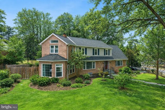 1 ORCHARD WAY S, Potomac, MD 20854