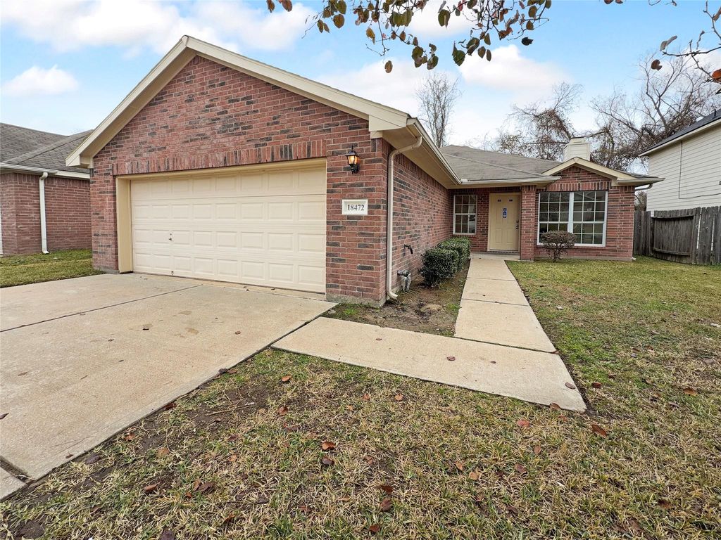 18472 Sunrise Oaks Court, Montgomery, TX 77316