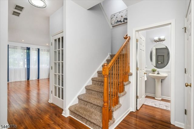 55 Scarlet Oak Dr, Montgomery Twp., NJ 08540