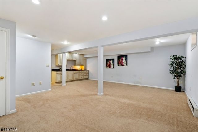 55 Scarlet Oak Dr, Montgomery Twp., NJ 08540