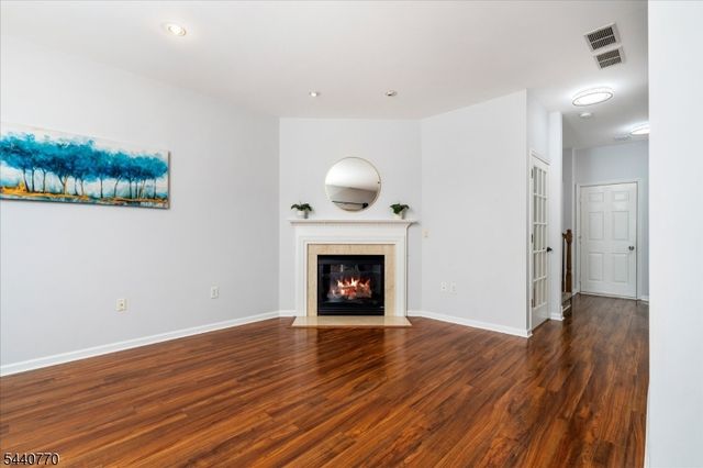 55 Scarlet Oak Dr, Montgomery Twp., NJ 08540