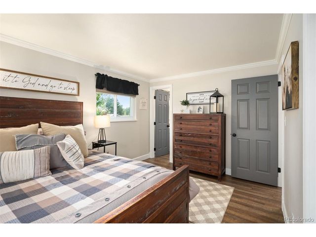 7024 Owens St, Arvada, CO 80004