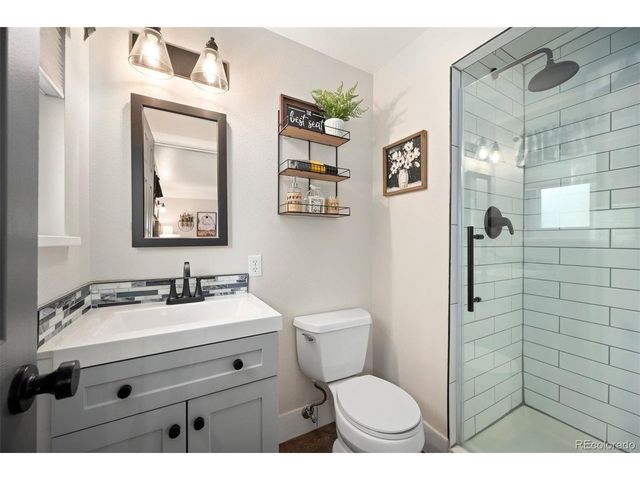 7024 Owens St, Arvada, CO 80004