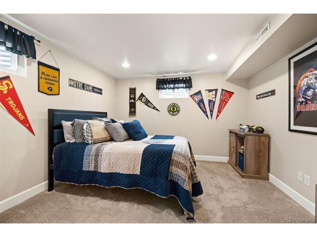 7024 Owens St, Arvada, CO 80004