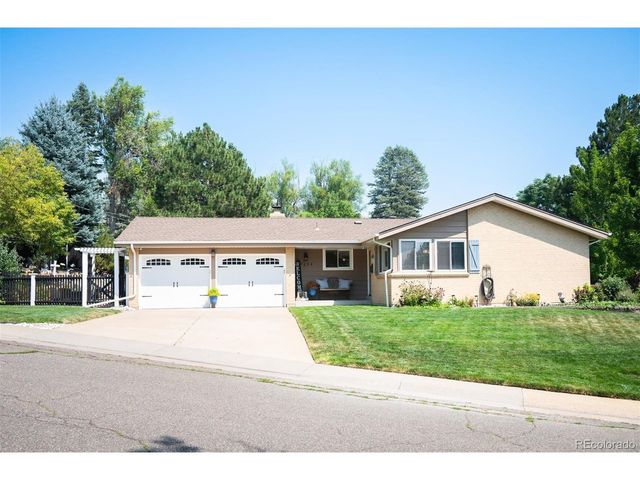 7024 Owens St, Arvada, CO 80004