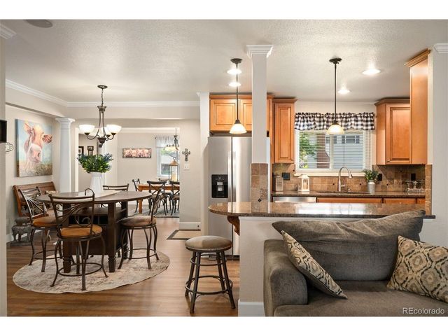 7024 Owens St, Arvada, CO 80004