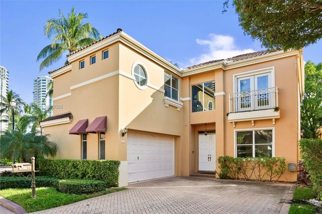 3728 NE 208th Ter, Aventura, FL 33180