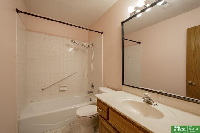 2619 N 155th Street, Omaha, NE 68116