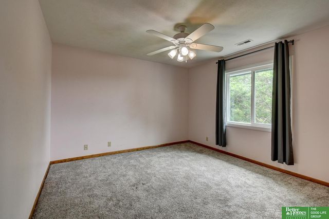 2619 N 155th Street, Omaha, NE 68116