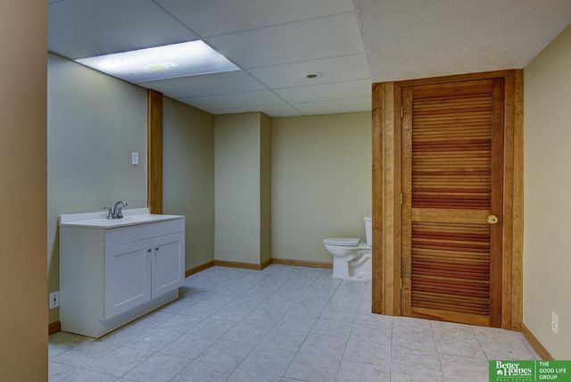 2619 N 155th Street, Omaha, NE 68116