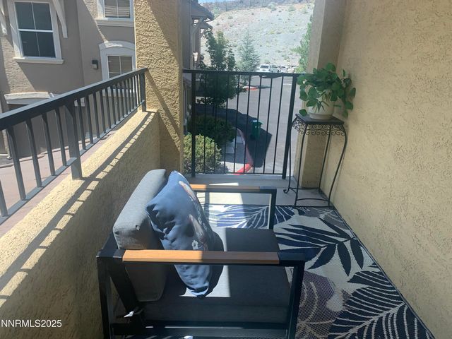 9050 Double R Boulevard APT 1422, Reno, NV 89521