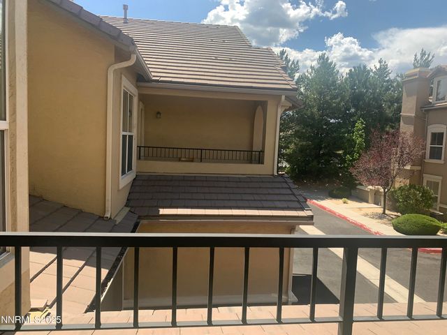 9050 Double R Boulevard APT 1422, Reno, NV 89521