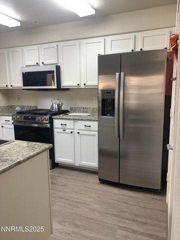 9050 Double R Boulevard APT 1422, Reno, NV 89521