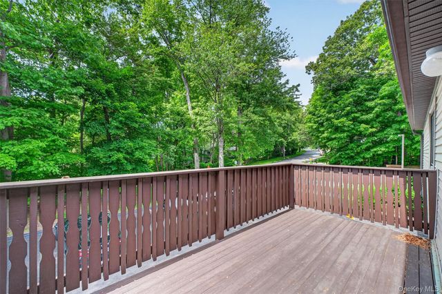 113 Village Road C, Yorktown Heights, NY 10598