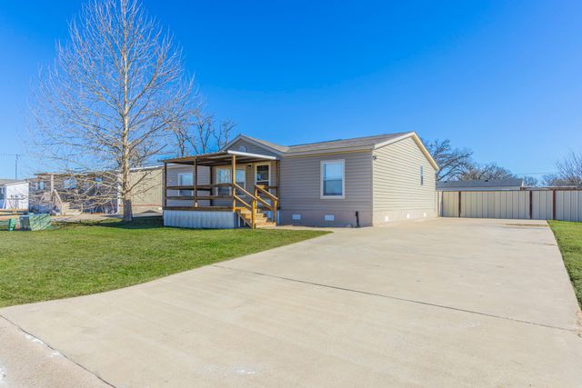 4517 Rocking K Drive, Bellmead, TX 76705