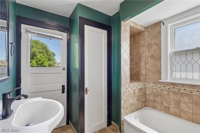 14606 Bartter Avenue, Cleveland, OH 44111