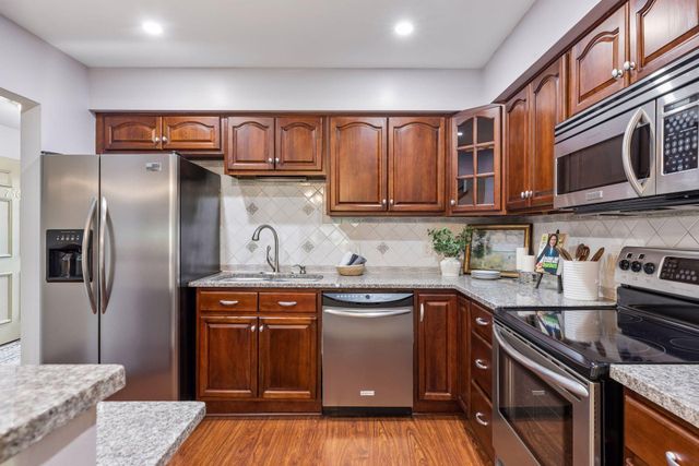 7361 W Franklin Avenue, Saint Louis Park, MN 55426