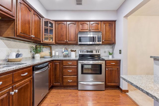 7361 W Franklin Avenue, Saint Louis Park, MN 55426