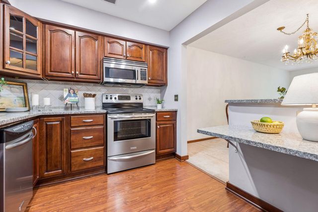 7361 W Franklin Avenue, Saint Louis Park, MN 55426