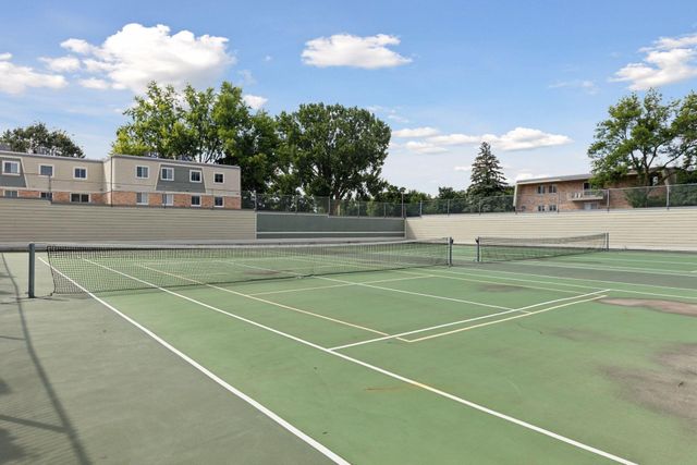 7361 W Franklin Avenue, Saint Louis Park, MN 55426