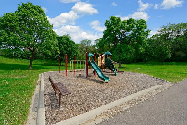 7361 W Franklin Avenue, Saint Louis Park, MN 55426