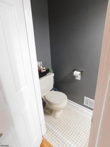 92 13Th Ave, Newark City, NJ 07103