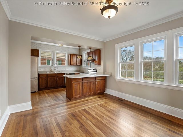 4 Grandview Drive, Charleston, WV 25302