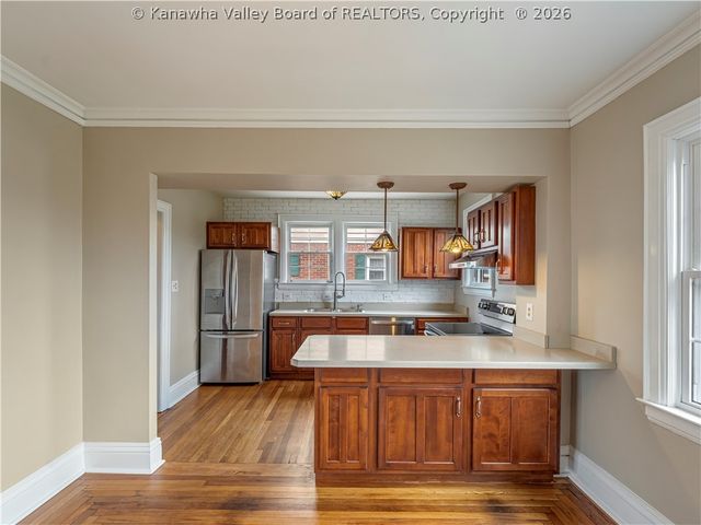 4 Grandview Drive, Charleston, WV 25302