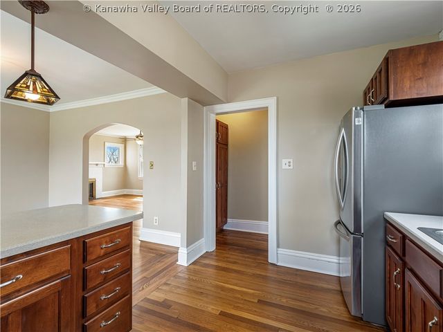 4 Grandview Drive, Charleston, WV 25302