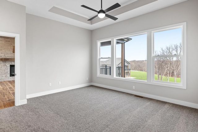 4840 NW Huonker Court, Riverside, MO 64150