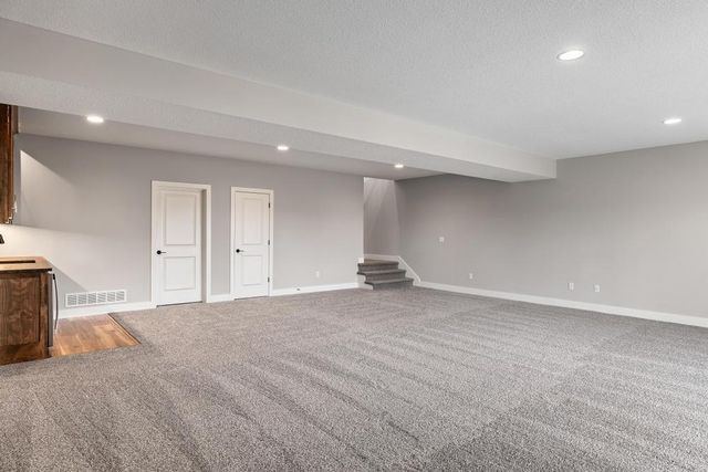 4840 NW Huonker Court, Riverside, MO 64150