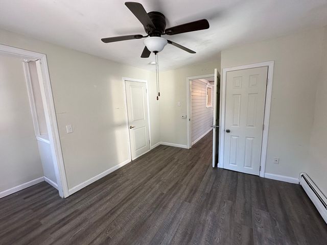 8 Pike St, Hopkinton, MA 01748