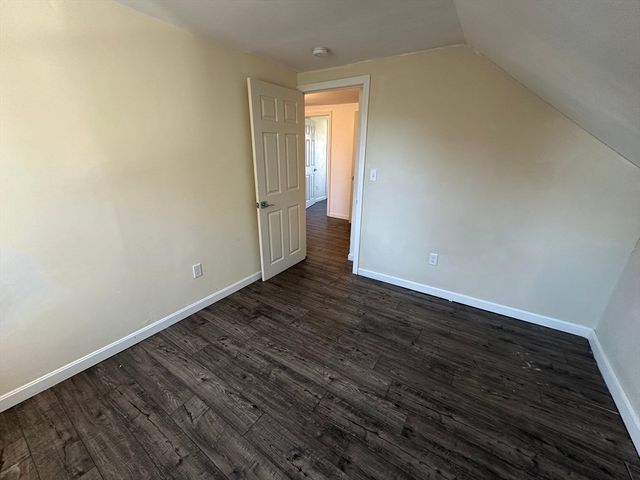 8 Pike St, Hopkinton, MA 01748