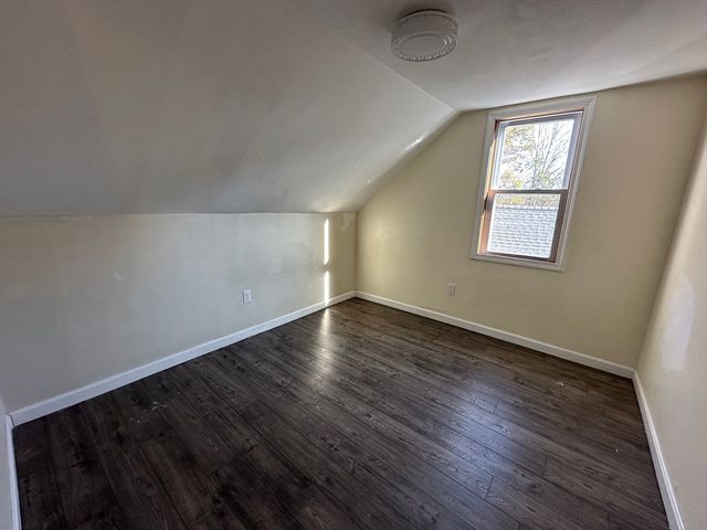 8 Pike St, Hopkinton, MA 01748
