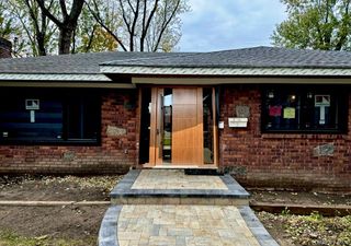 5 University Place, Great Neck, NY 11020