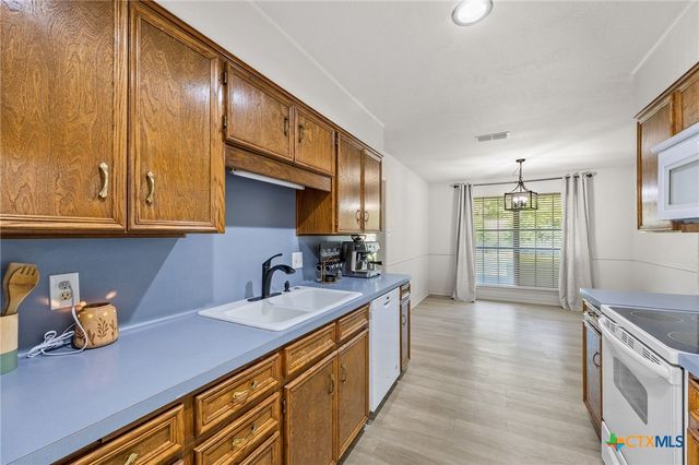 200 Ben Nevis Lane, Belton, TX 76513