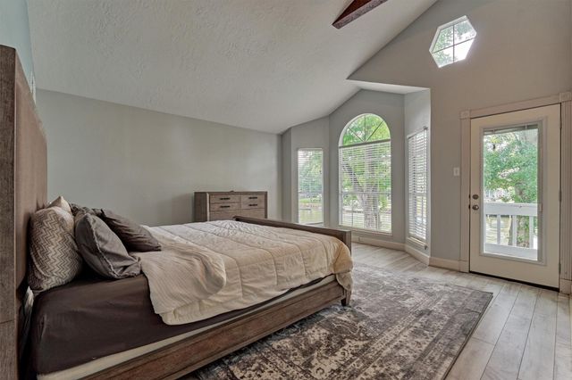 6795 Kingston Cove Lane, Willis, TX 77318