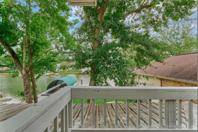 6795 Kingston Cove Lane, Willis, TX 77318