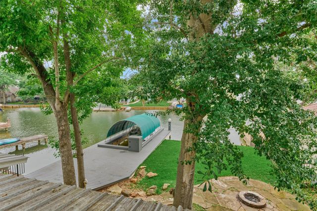 6795 Kingston Cove Lane, Willis, TX 77318