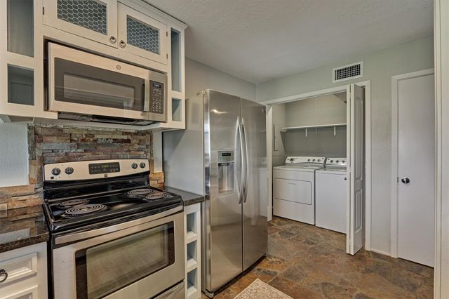 6795 Kingston Cove Lane, Willis, TX 77318