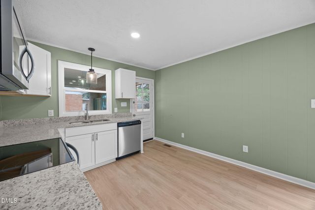 739 Carolina Drive, Dunn, NC 28334