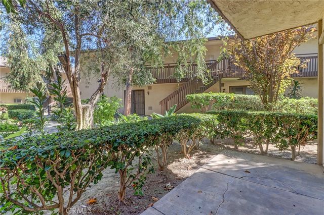 3050 S Bristol 4D, Santa Ana, CA 92704