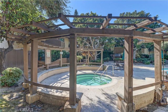 3050 S Bristol 4D, Santa Ana, CA 92704