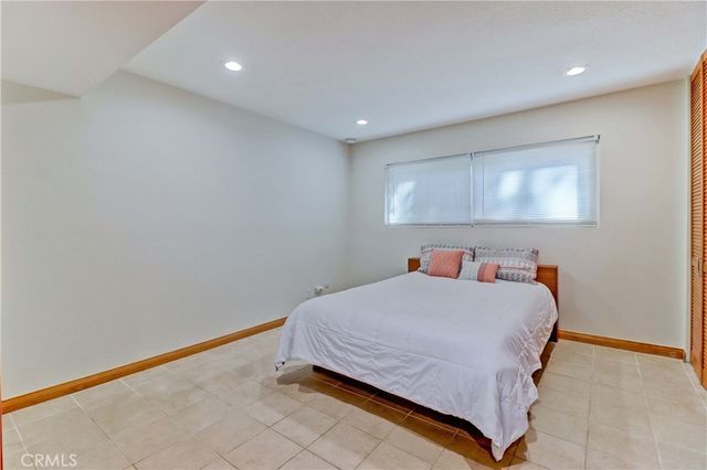 3050 S Bristol 4D, Santa Ana, CA 92704