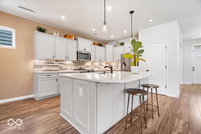 17302 Dallington Street, Westfield, IN 46074