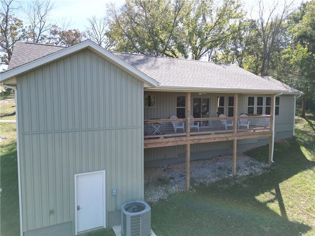 27253 Sunset Beach Lane, Eagle Rock, MO 65641