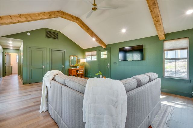 27253 Sunset Beach Lane, Eagle Rock, MO 65641