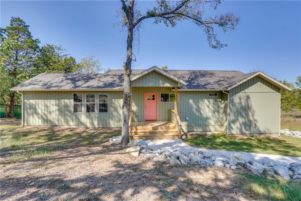 27253 Sunset Beach Lane, Eagle Rock, MO 65641