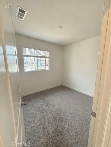 14102 Chapman, Hesperia, CA 92344