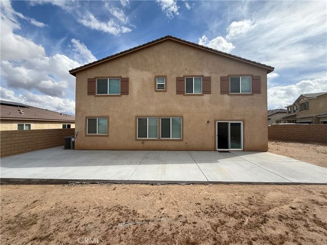 14102 Chapman, Hesperia, CA 92344